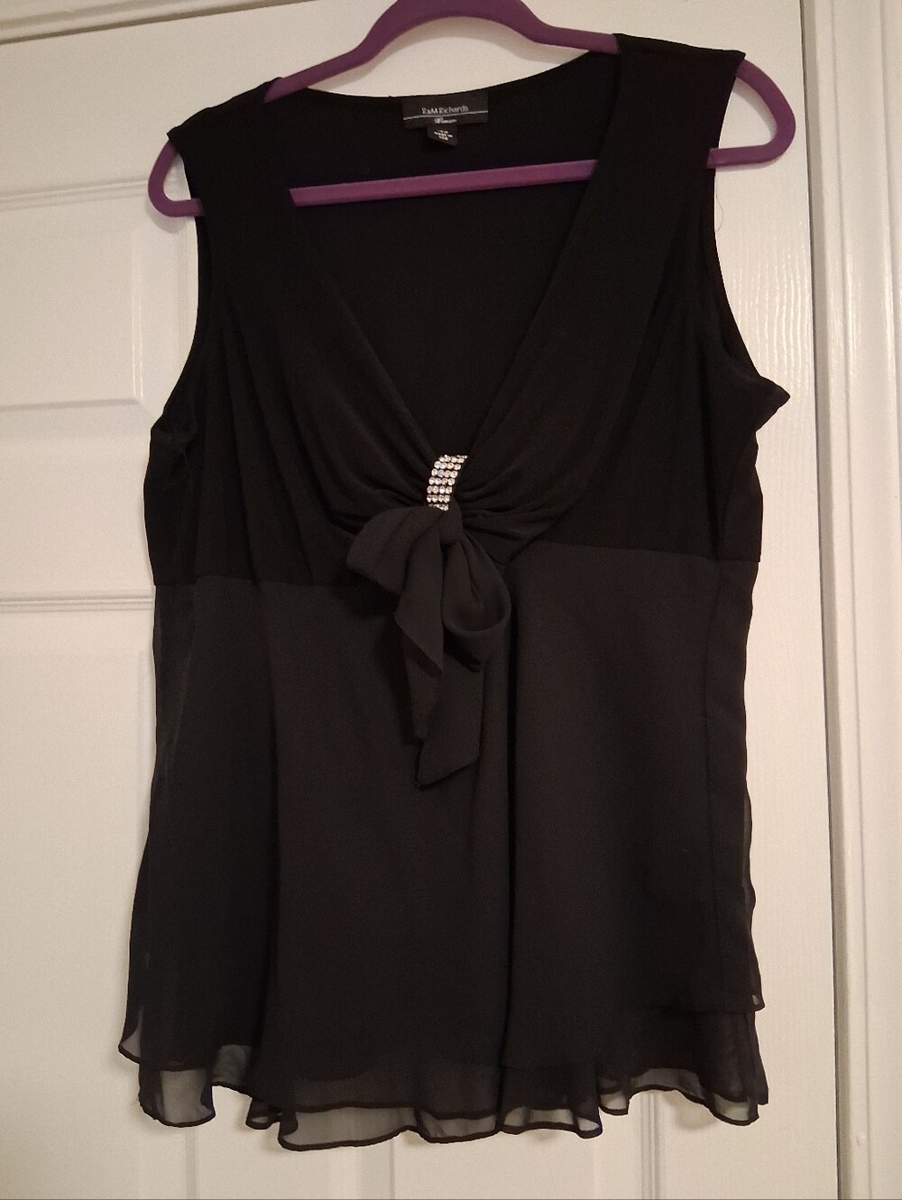 R&M Richards Woman Black Sleeveless V-Neck with Rhinestone Accent/Bow Size 16W